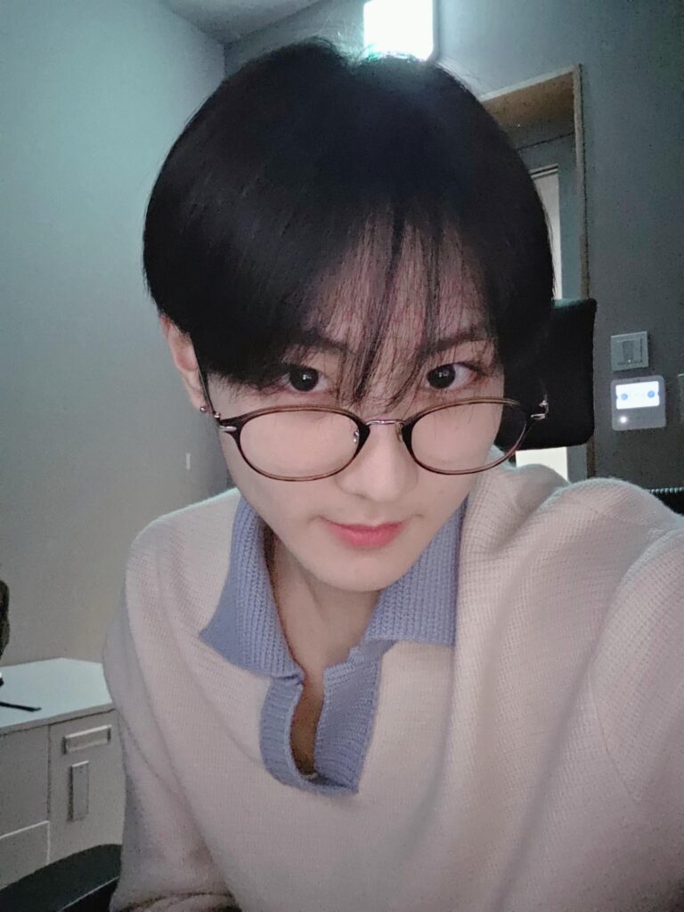 250525 Weverse: Jungwon