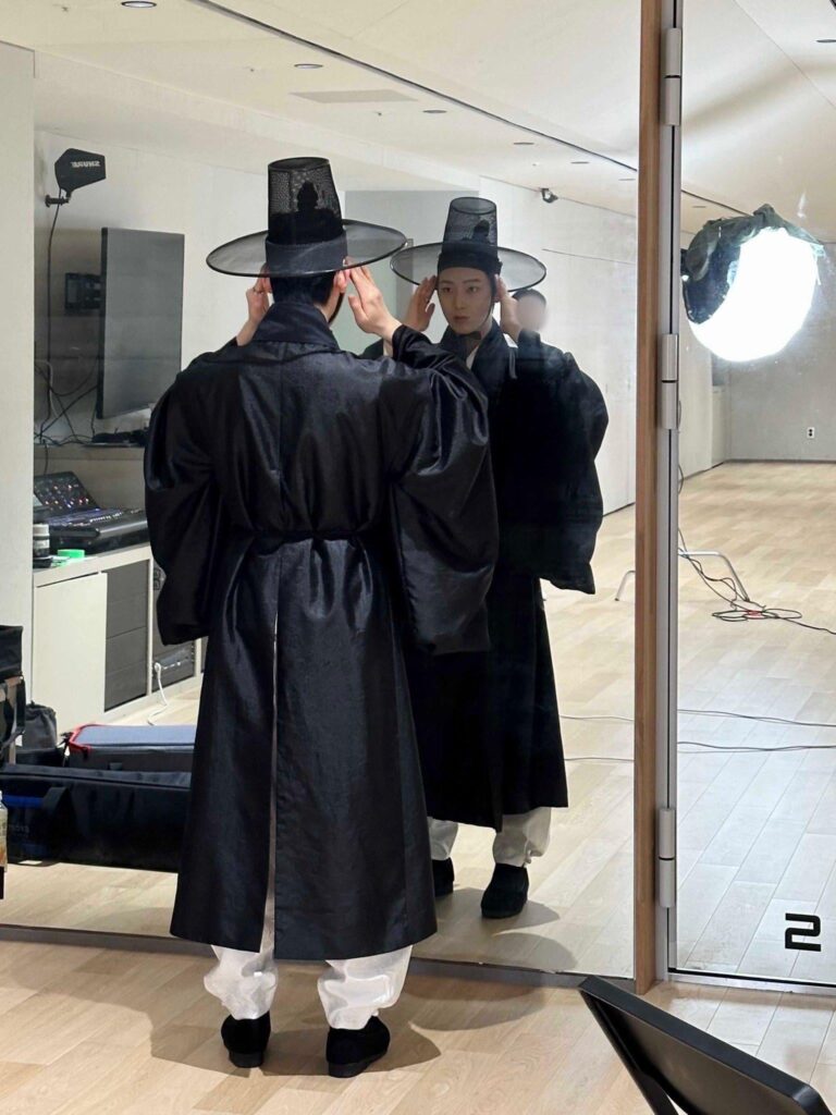 250625 Twitter: Heeseung with Sunoo