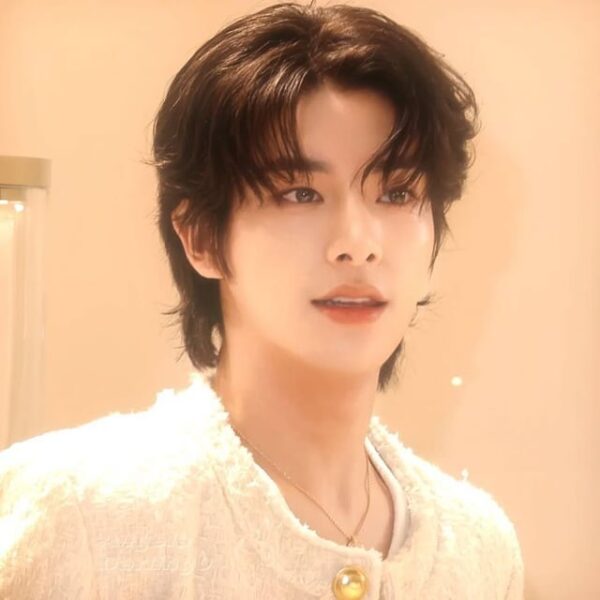 your favorite drop dead gorgeous picture of your bias?