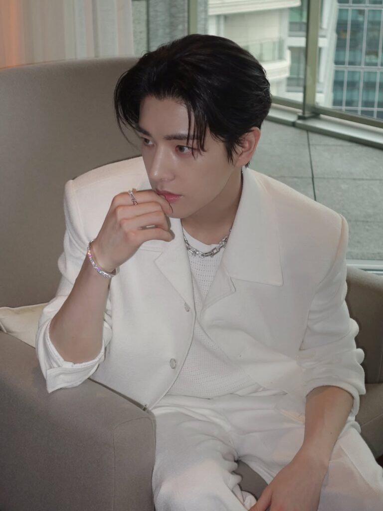 250711 Instagram: Jake @ Tiffany & Co.