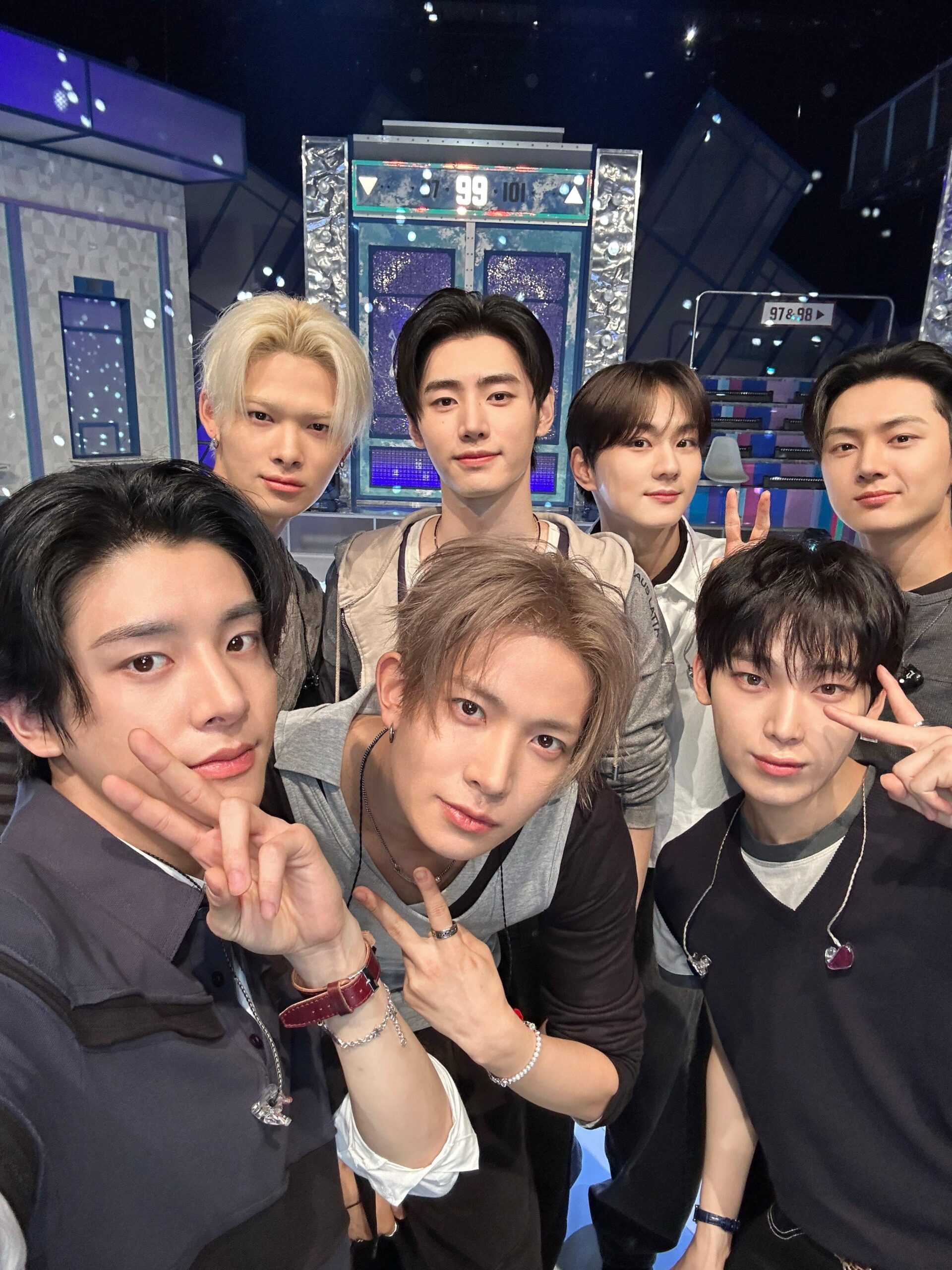 250814 Twitter: ENHYPEN Official Japan @ Weekly 99 Music