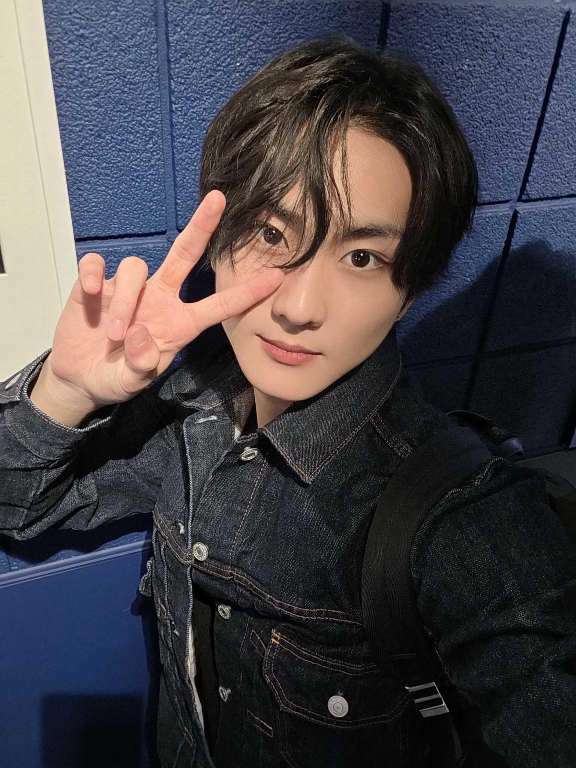 250823 Weverse: Jungwon