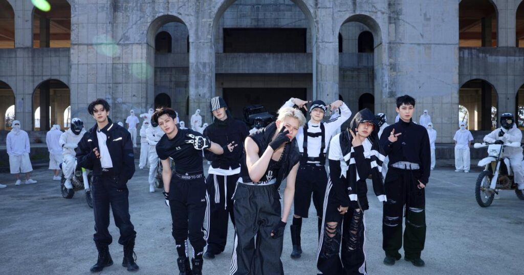 250816 ENHYPEN sheds 'boy band' label ahead of BMO Stadium performance in los angeles