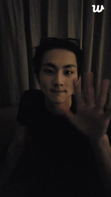 250825 [Weverse Live: Jungwon with Jay]🥰