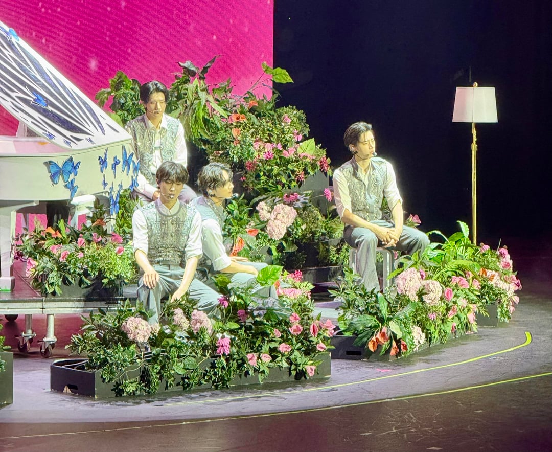 Some photos from the Amsterdam show☺️