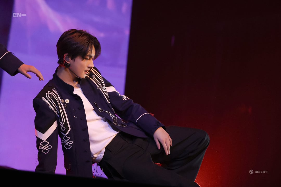 250812 ENHYPEN OFFICIAL Twitter: [🎞️ENroll] STAGE PHOTO @ 'WALK THE LINE' in CHICAGO