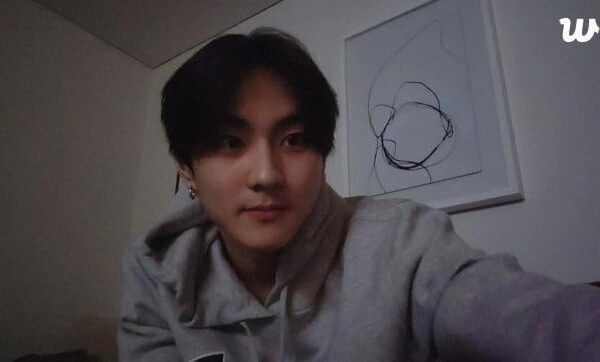 250812 [Weverse Live: Jungwon]😊