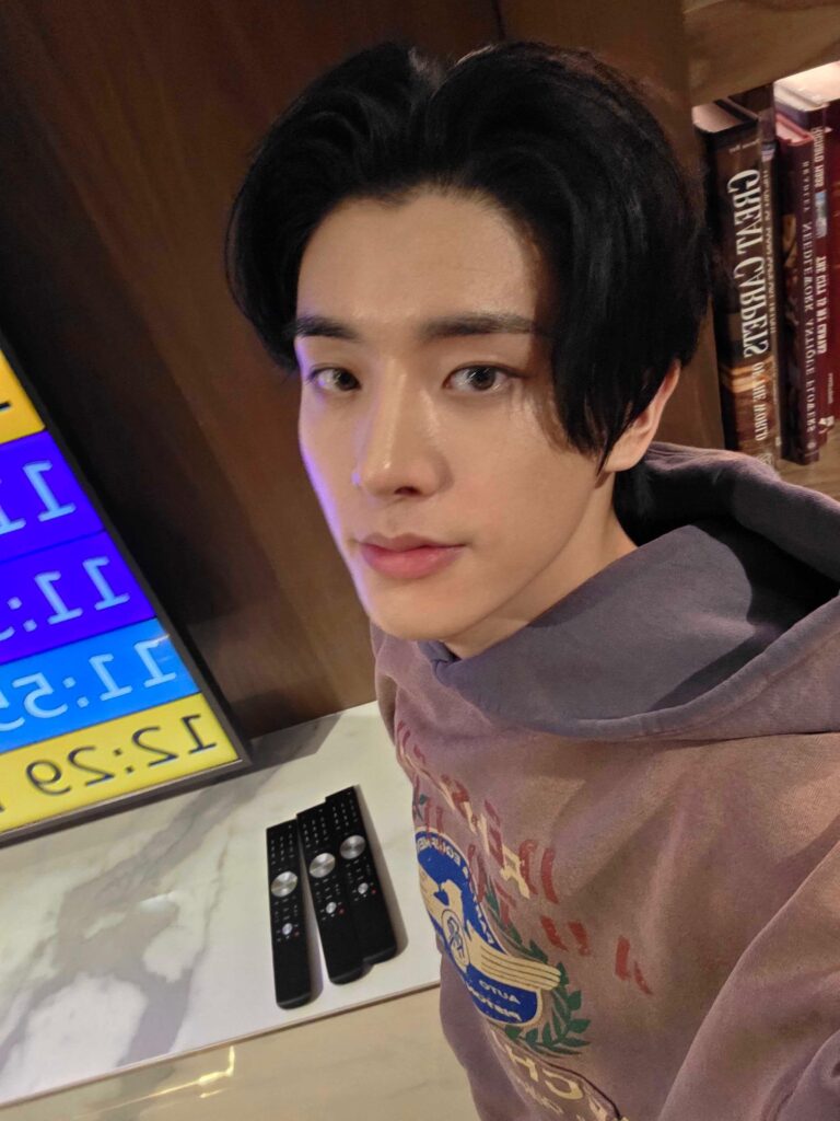 250808 Weverse: Jake