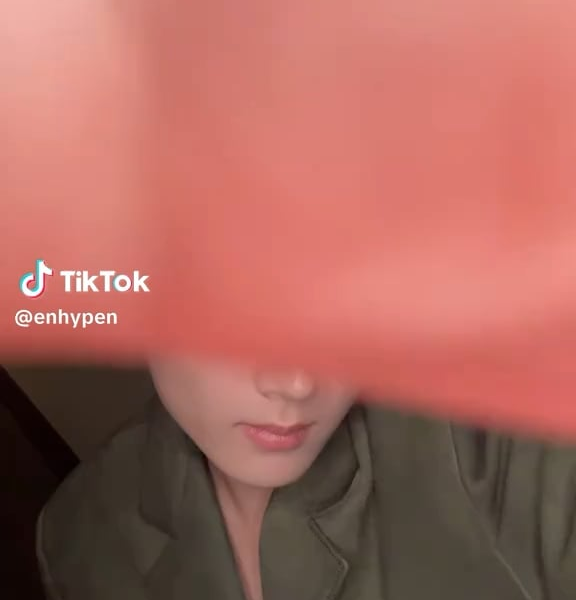 250926 Tiktok: Jay @PradaSS26