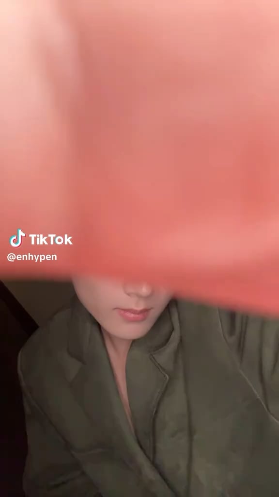 250926 Tiktok: Jay @PradaSS26
