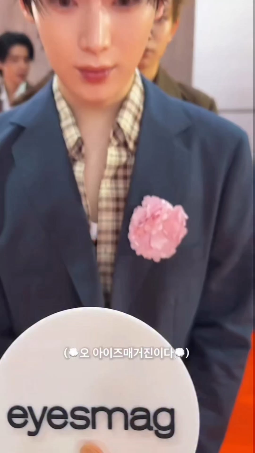 250925 eyesmag Instagram: ENHYPEN @ Prada SS26 (2)