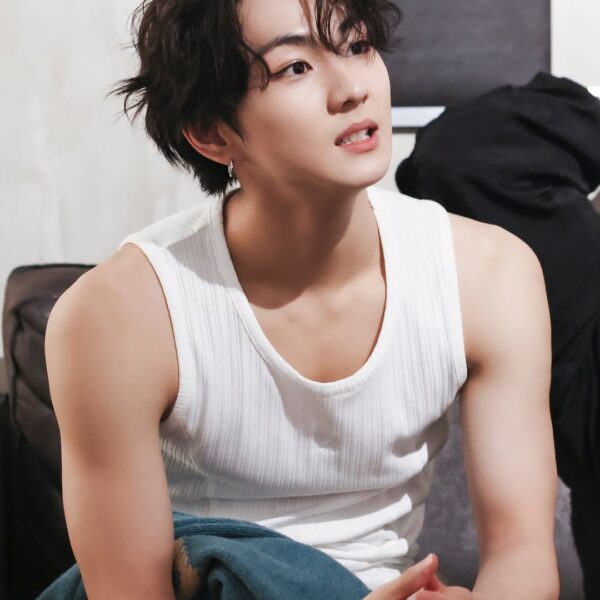 250903 ENHYPEN OFFICIAL Twitter: [🎞️ENroll] BACKSTAGE PHOTO @ 'WALK THE LINE' in Berlin