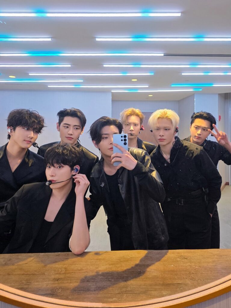 250905 Weverse: EN-BOARD
