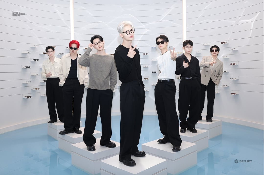 250902 ENHYPEN <JINS> Behind Photo Sketch 📸 (1/2)