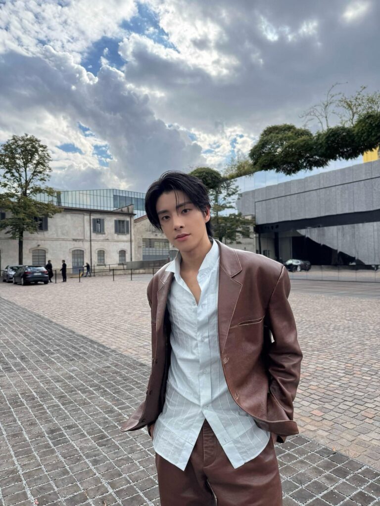 250930 Weverse: Jake