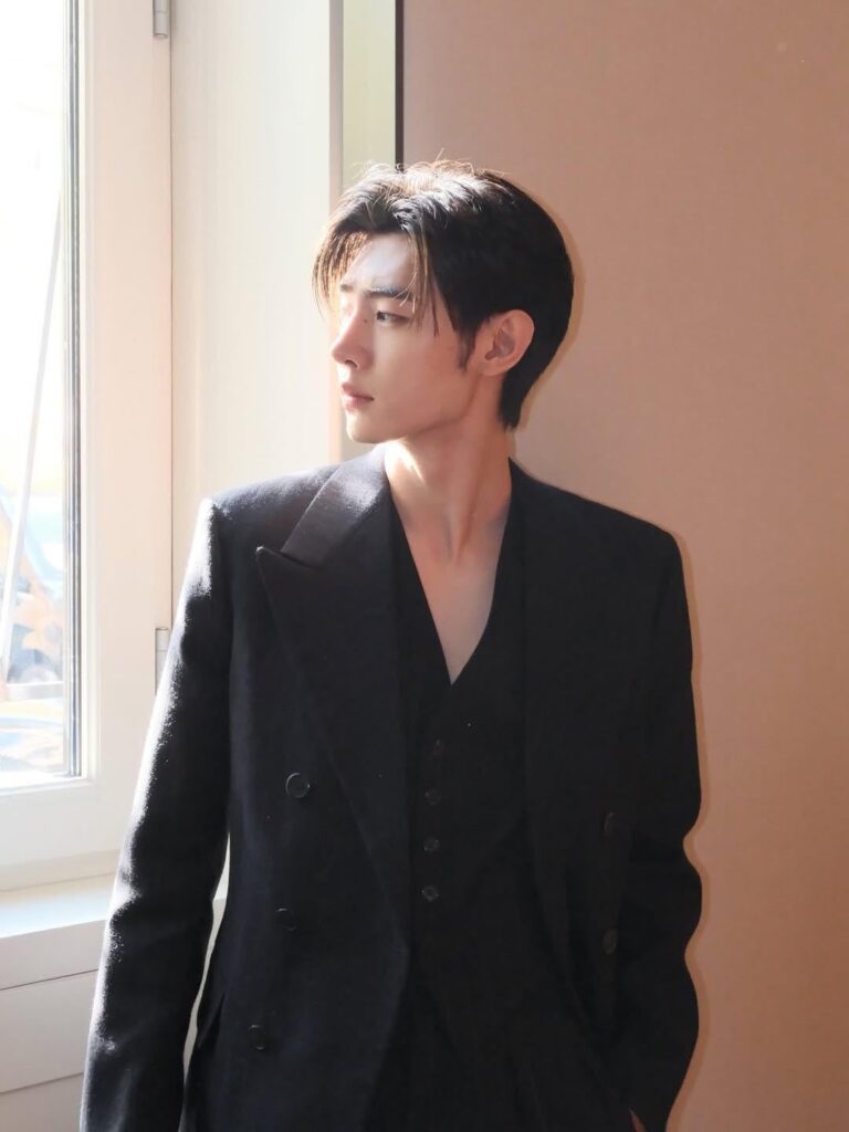 250926 Instagram: Sunghoon @ PradaSS26