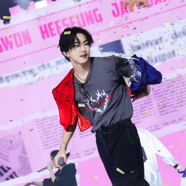 250906 ENHYPEN OFFICIAL Twitter: [🎞️ENroll] STAGE PHOTO @ 'WALK THE LINE' in Paris