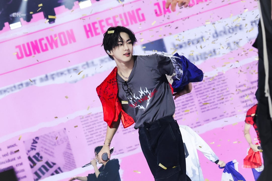 250906 ENHYPEN OFFICIAL Twitter: [🎞️ENroll] STAGE PHOTO @ 'WALK THE LINE' in Paris