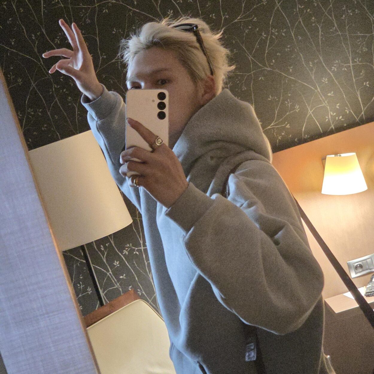 250909 Weverse: Ni-ki