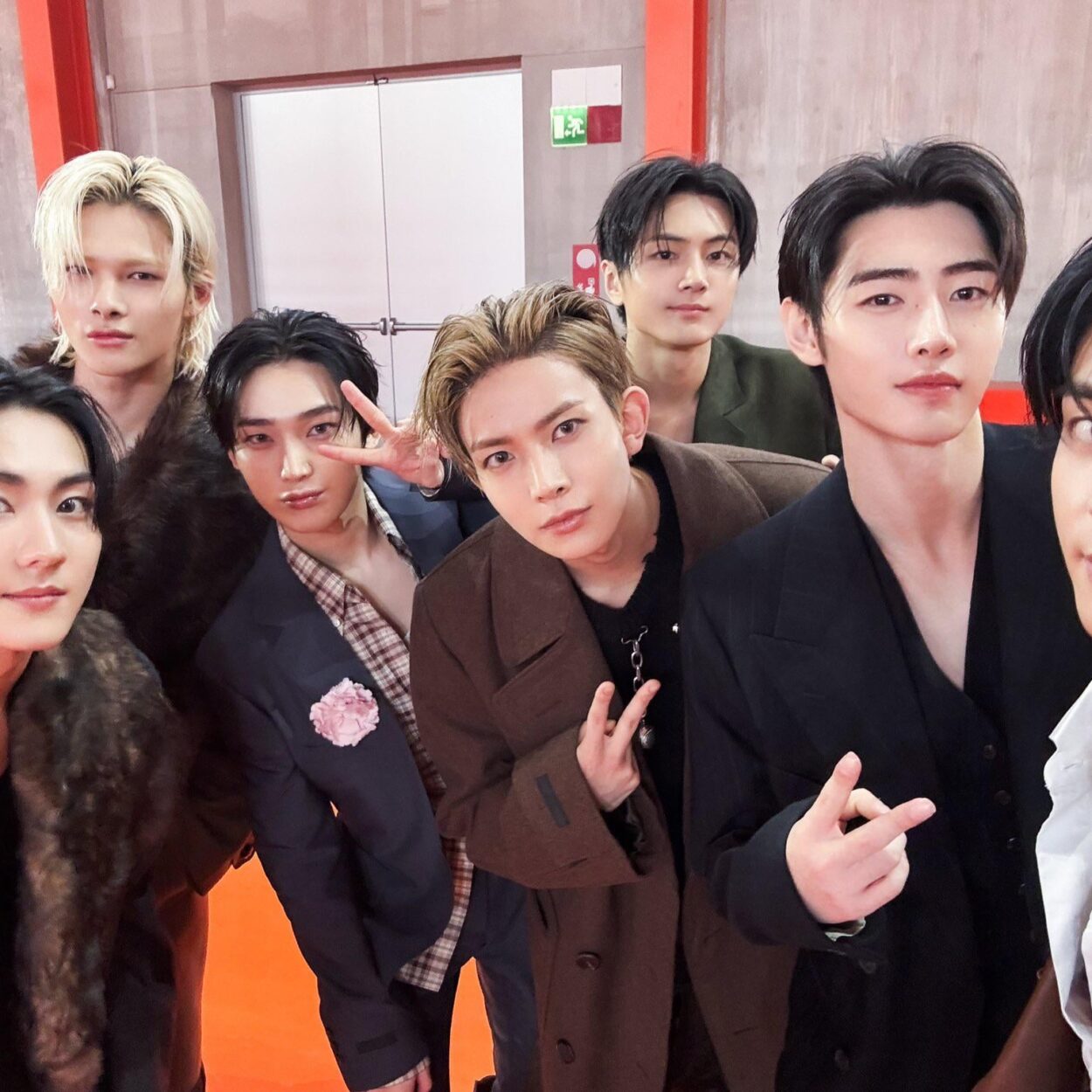 250926 Twitter/X: ENHYPEN OFFICIAL @ PradaSS26