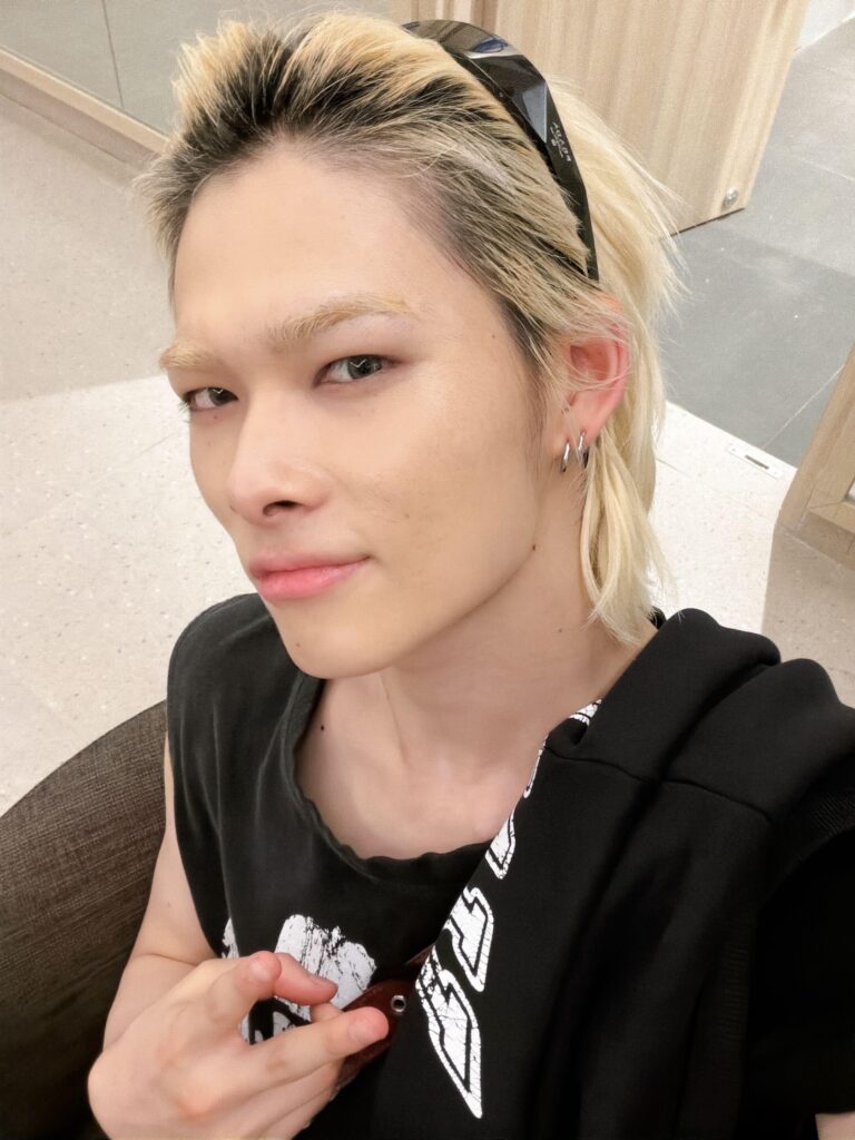 251019 Weverse: Ni-ki