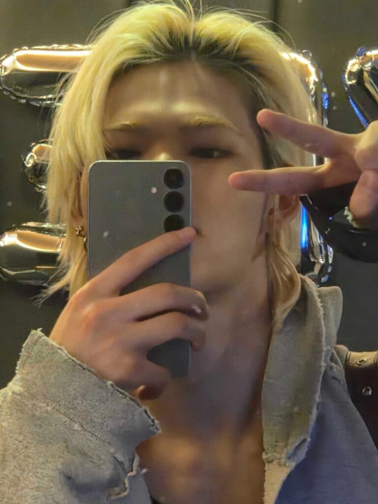 251005 Weverse: Ni-ki