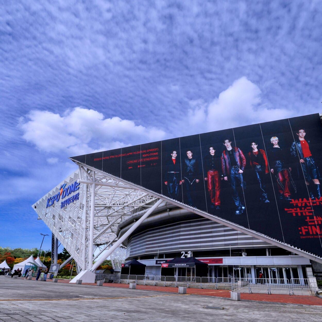 251024 Twitter: ENHYPEN OFFICIAL @ WALK THE LINE FINAL D-DAY