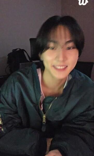 251030 [Weverse Live: Jungwon] Short one (짧게)