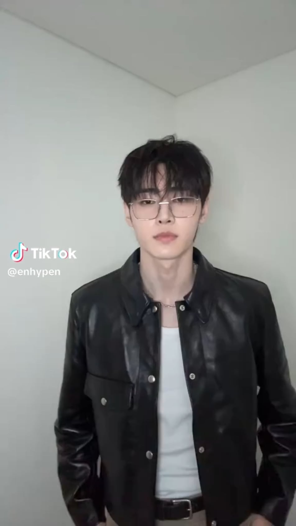 251028 TikTok: Sunghoon