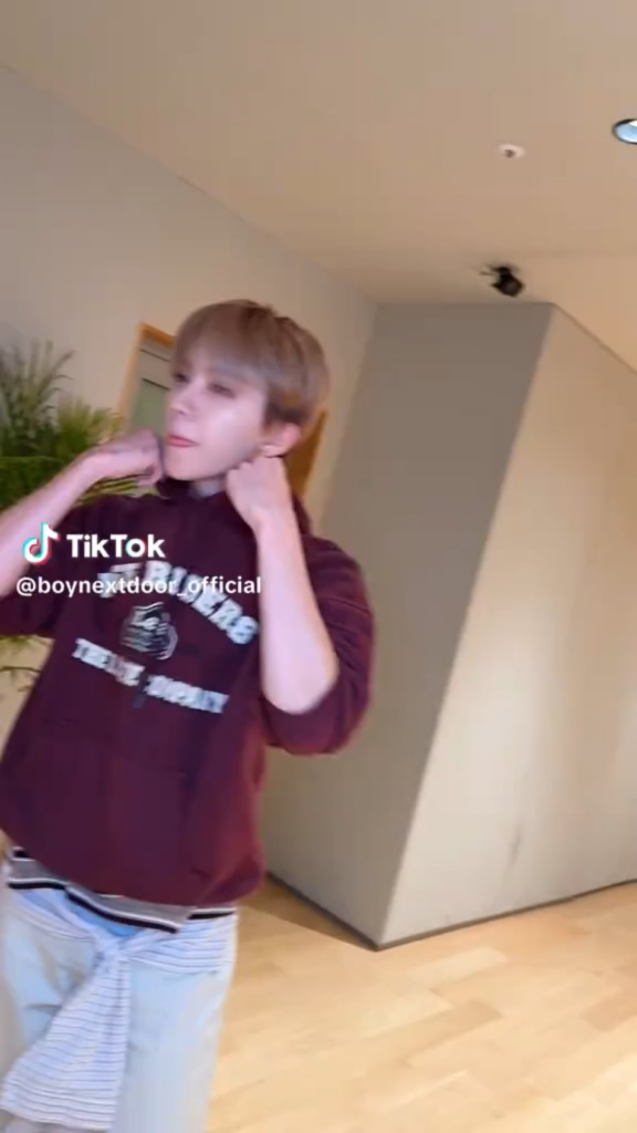 251019 BOYNEXTDOOR Tiktok: Woonhak with Sunoo