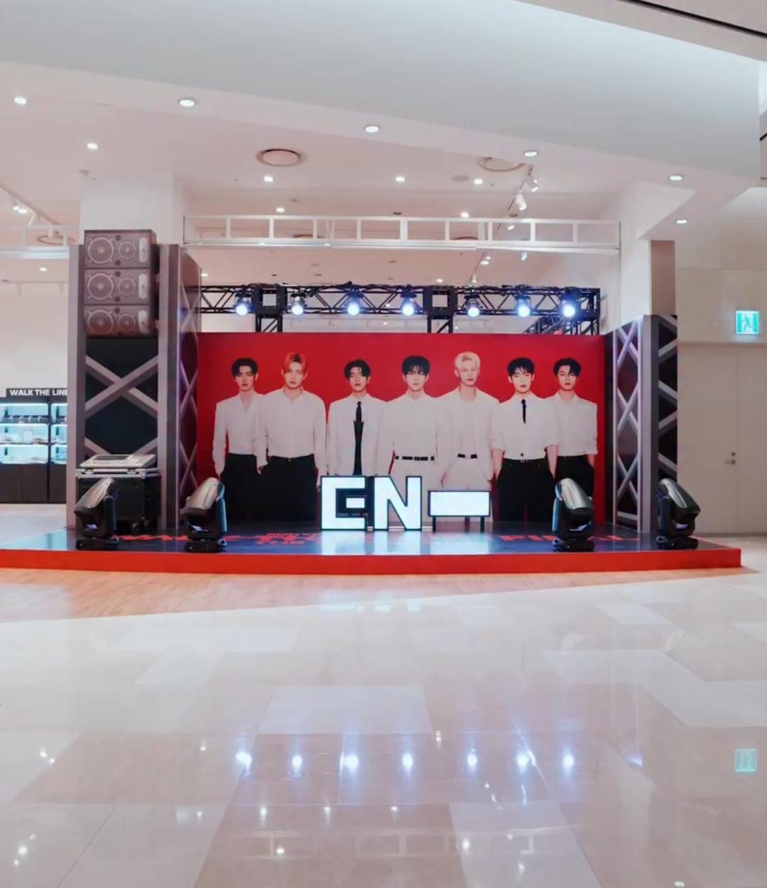 251020 lotte_worldtower Instagram: ENHYPEN WALK THE LINE FINAL Pop-Up