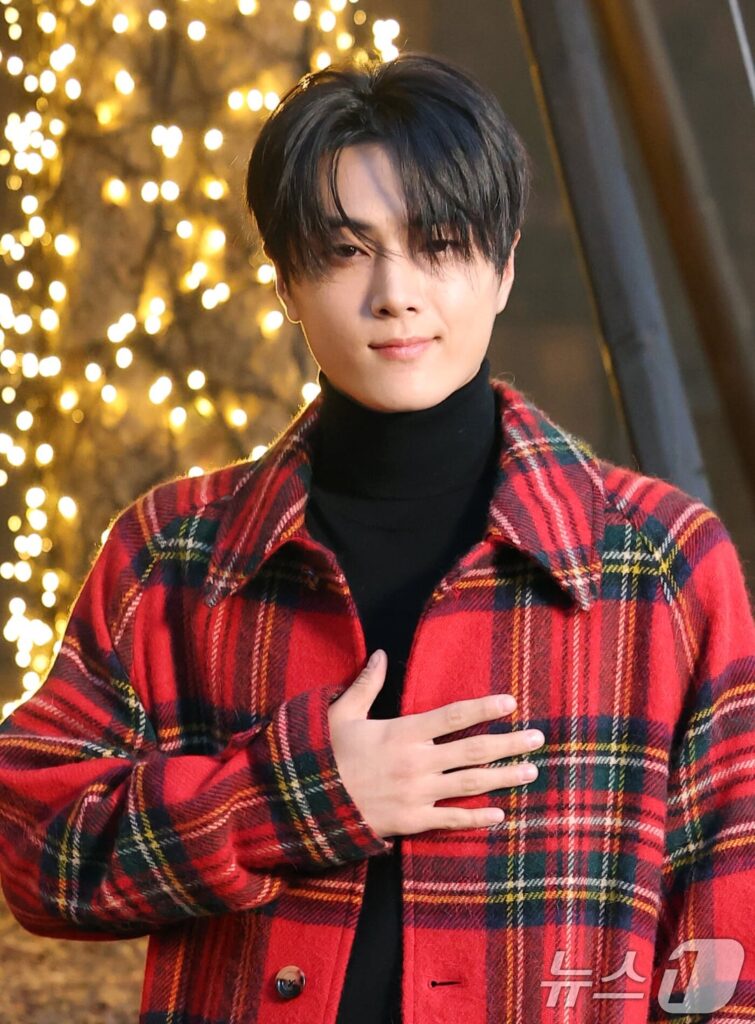 251031 JAY @ Ralph Lauren Holiday Experience Pop Up in Seoul [Media Photos]