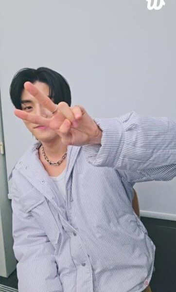 251114 [Weverse Live: Jake] Hello (안녕)