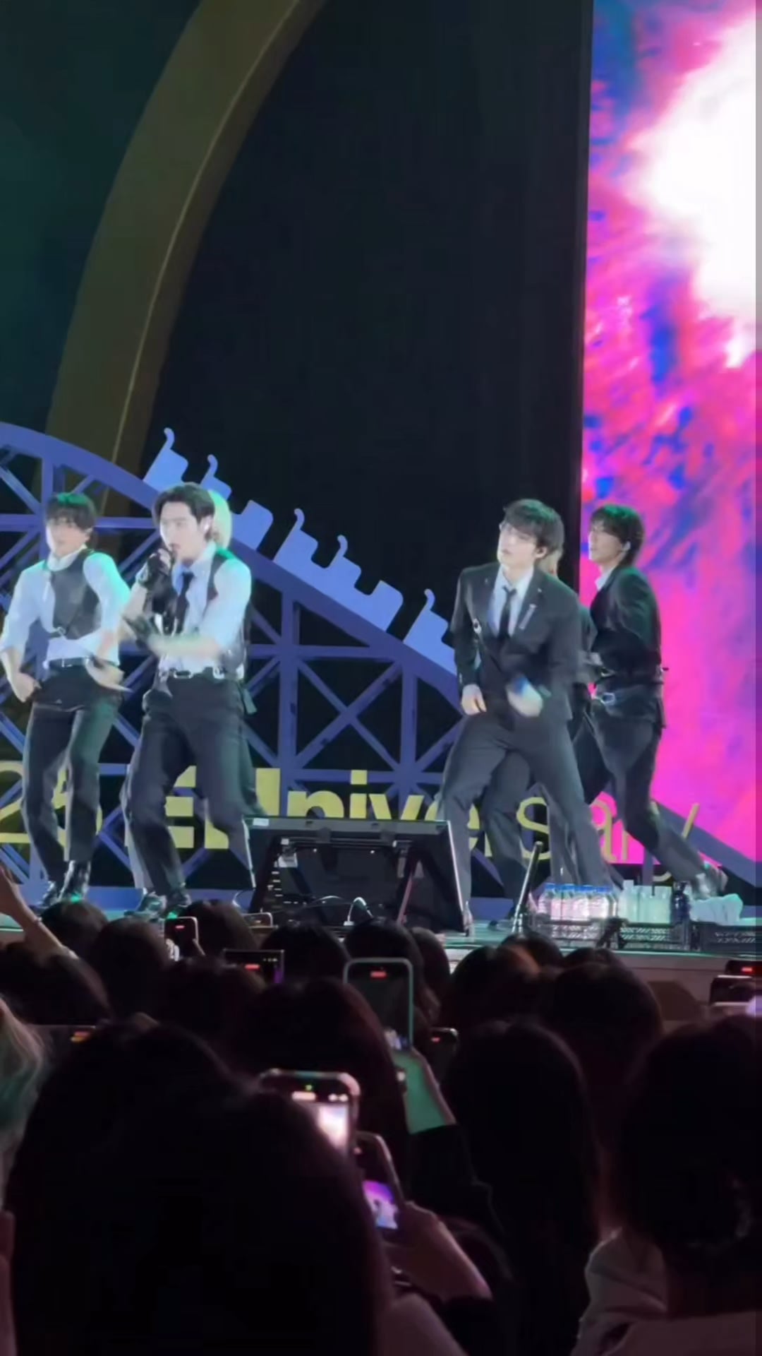 251123 Allure Korea Instagram: ENHYPEN @ 5th ENniversary Night