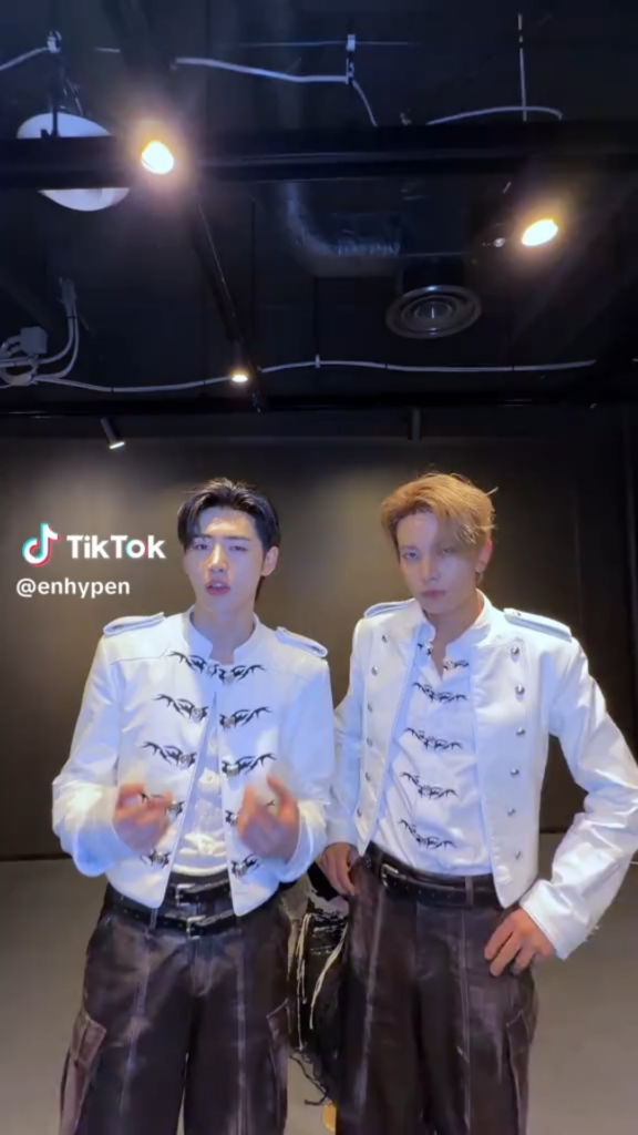 251104 Tiktok: Sunghoon & Heeseung with HANA Naoko & Mahina @ No Doubt
