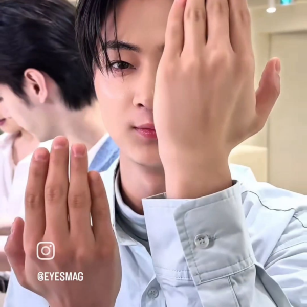 251109 eyesmag Instagram: ENHYPEN @ mixsoon Myeongdong flagship store