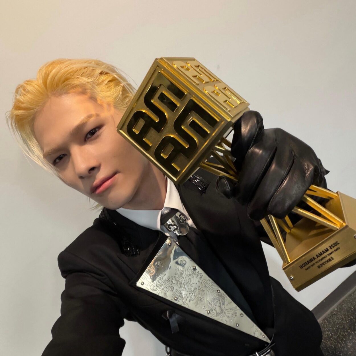 251129 Weverse: Ni-ki