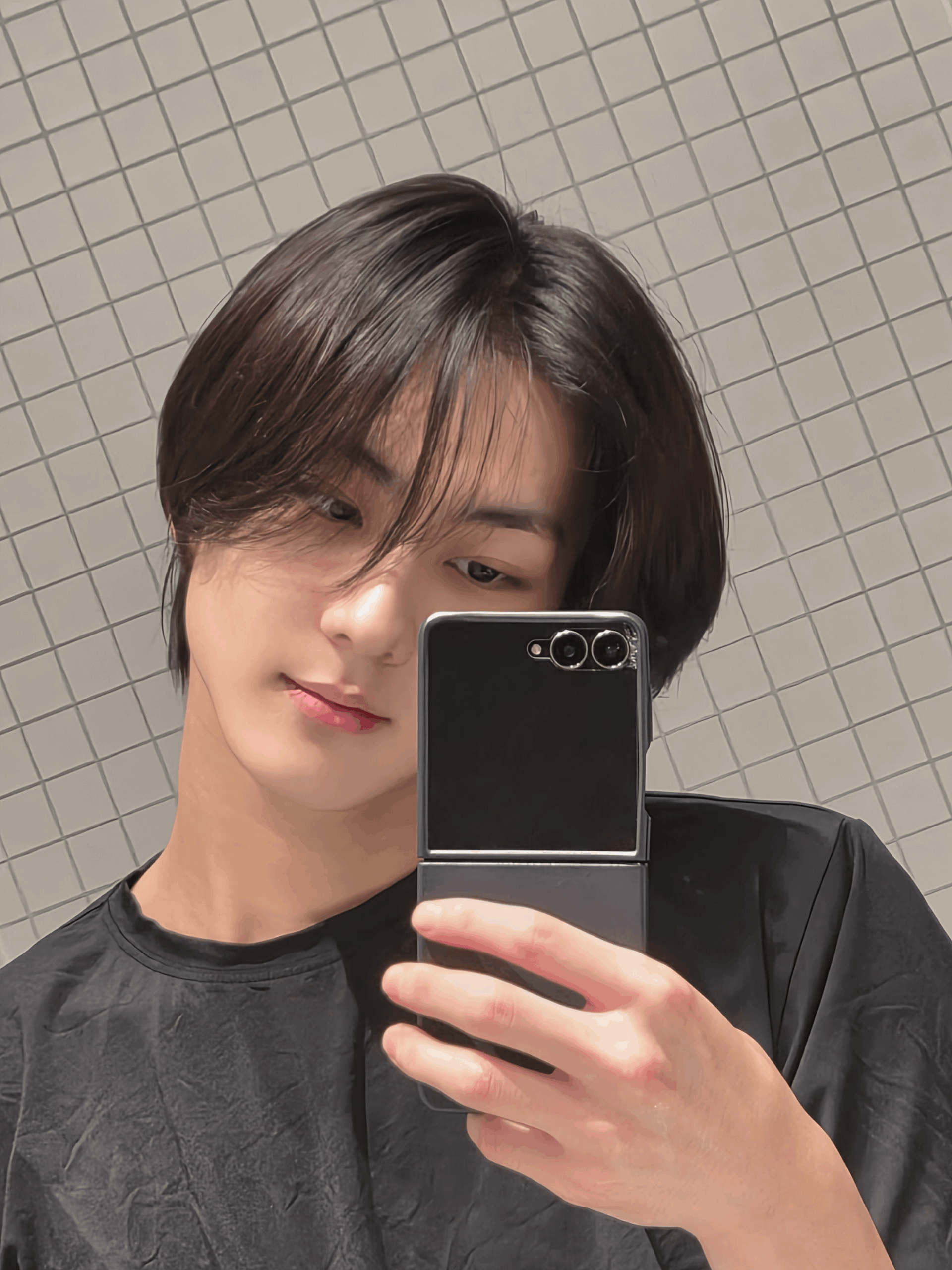 251205 Weverse: Jungwon (2)