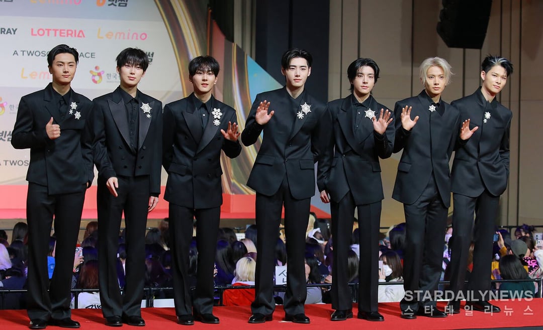 251225 ENHYPEN at the 2025 SBS Gayo Daejeon Red Carpet [Media Photos]