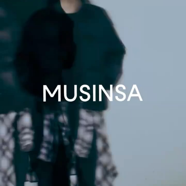 251204 MUSINSA weibo update with Sunghoon (2/2)