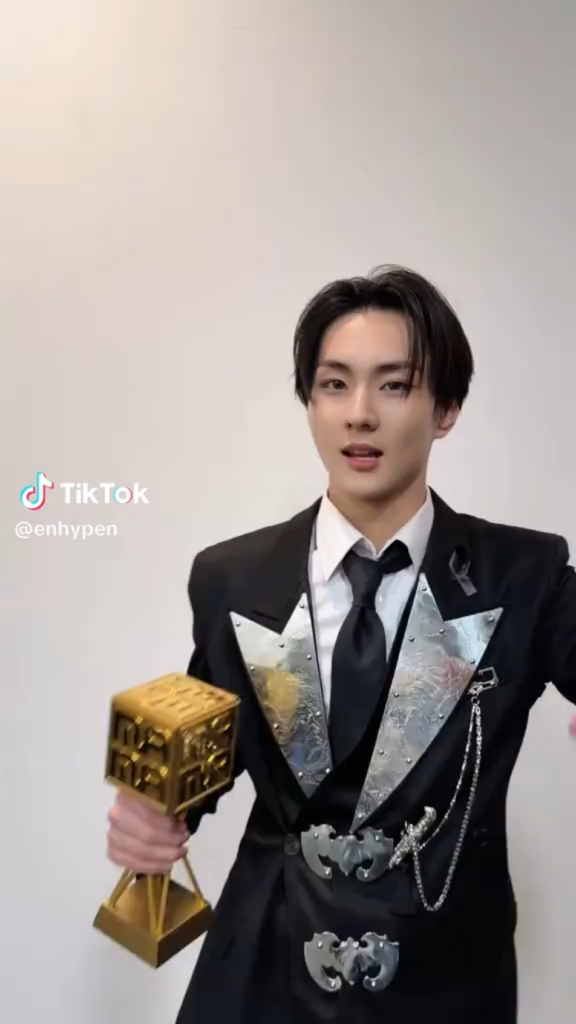 251201 TikTok: ENHYPEN