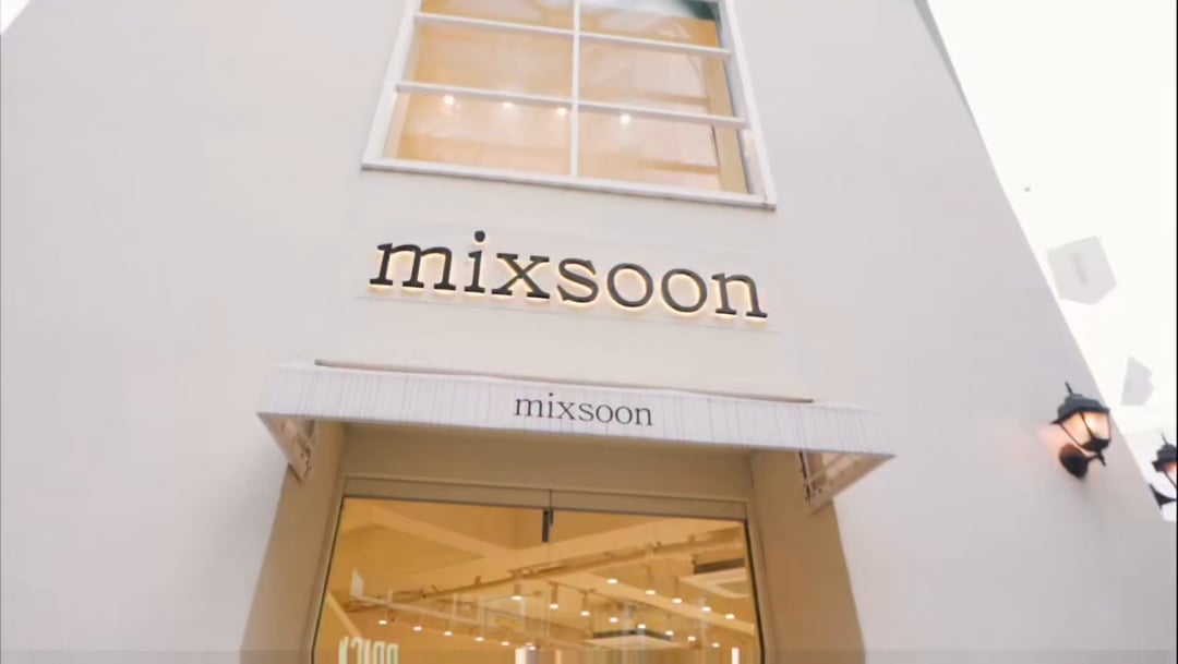 251201 Mixsoon Instagram: ENHYPEN New product launch site Behind