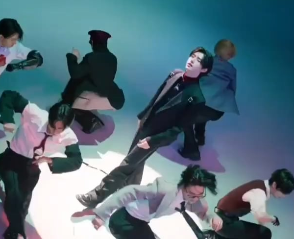 251218 ‘No doubt’ by ENHYPEN is the longest 4th generation boygroup charting song on Circle digital chart (21 weeks)