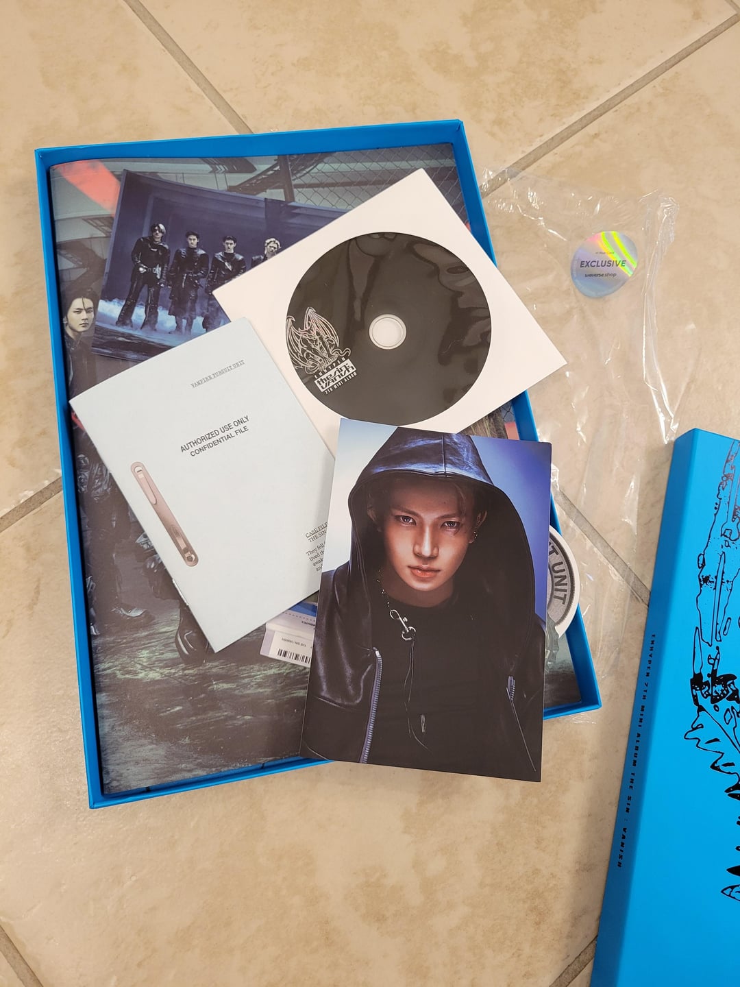 Just received my pre-ordered album today!!! It's so pretty! I love it!