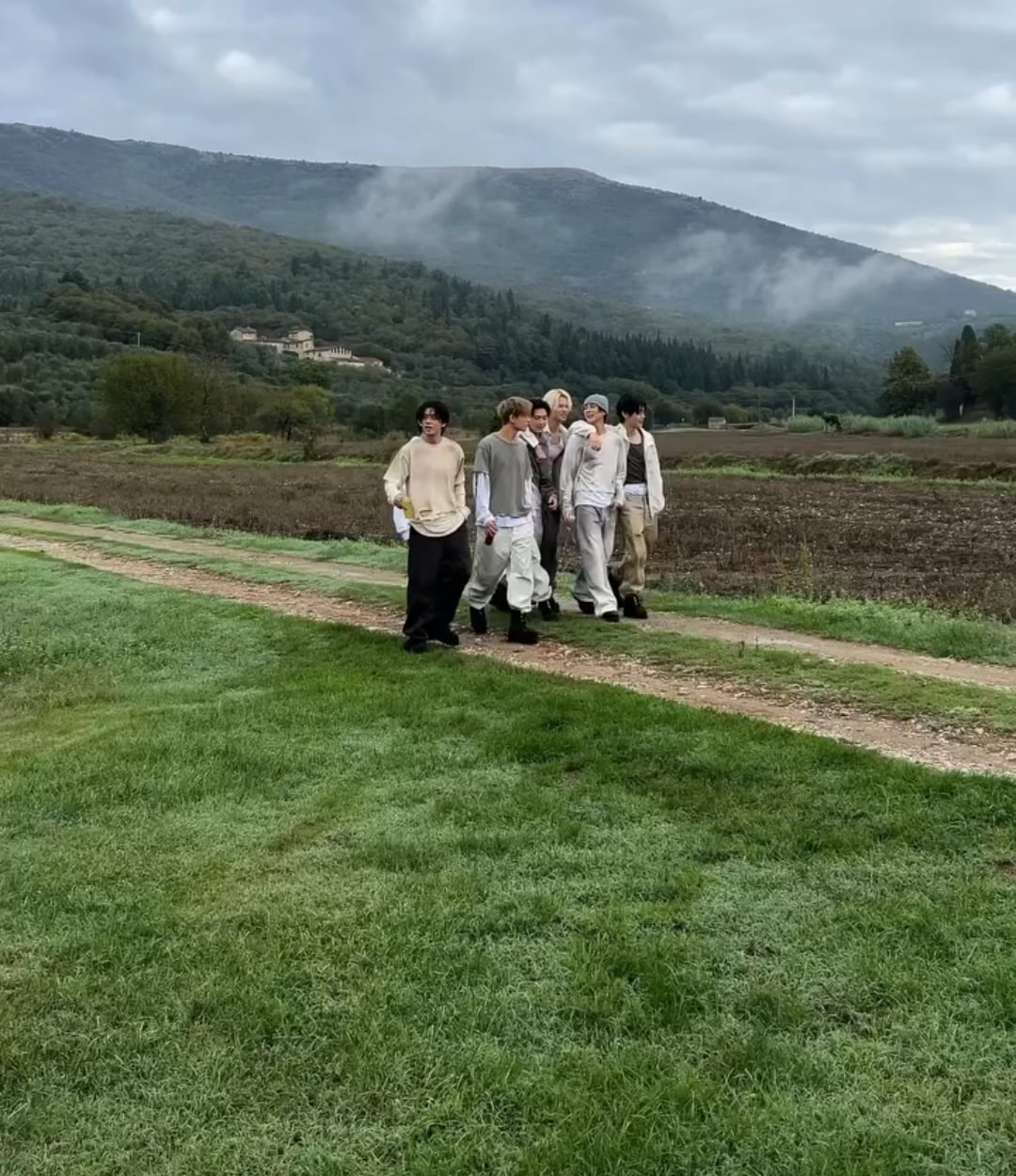 260104 Billboard Japan Instagram update with VAMPIRE NOW