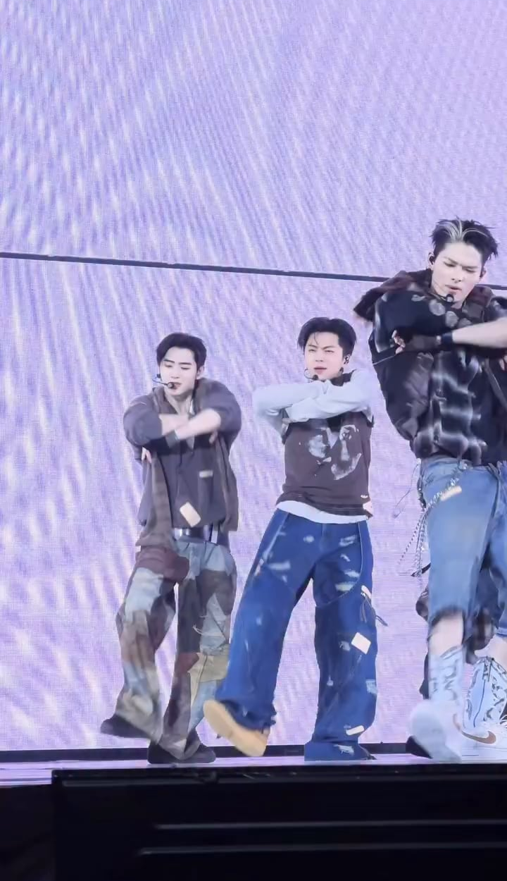 260117 Instagram: ENHYPEN @ Big Girls Don't Cry