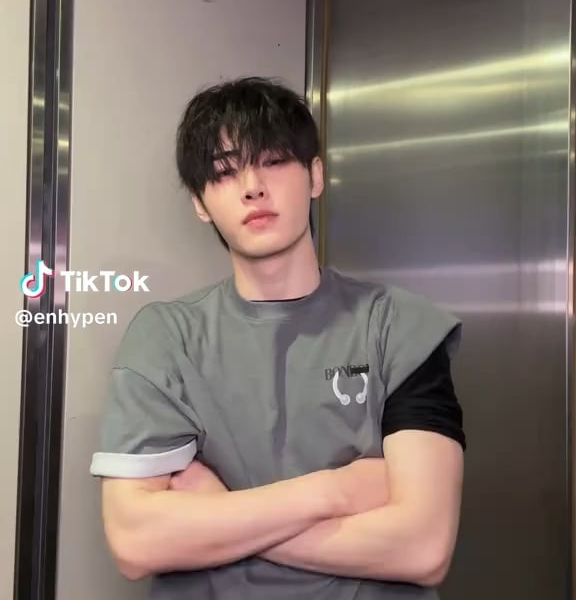 260122 Tiktok: Sunghoon @ Knife (SUNGHOON Ver.)