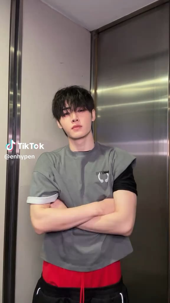 260122 Tiktok: Sunghoon @ Knife (SUNGHOON Ver.)