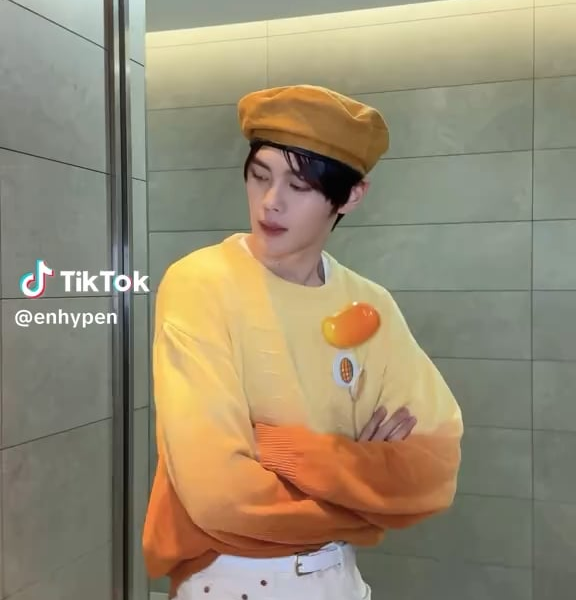 260123 Tiktok: Sunoo with ZB1’s Gyuvin @ Big Girls Don’t Cry