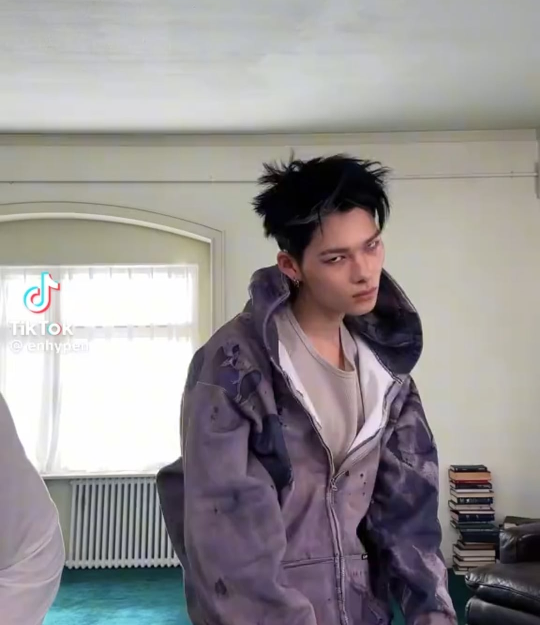 260118 Tiktok: Jungwon, Ni-ki, Jay @ Knife